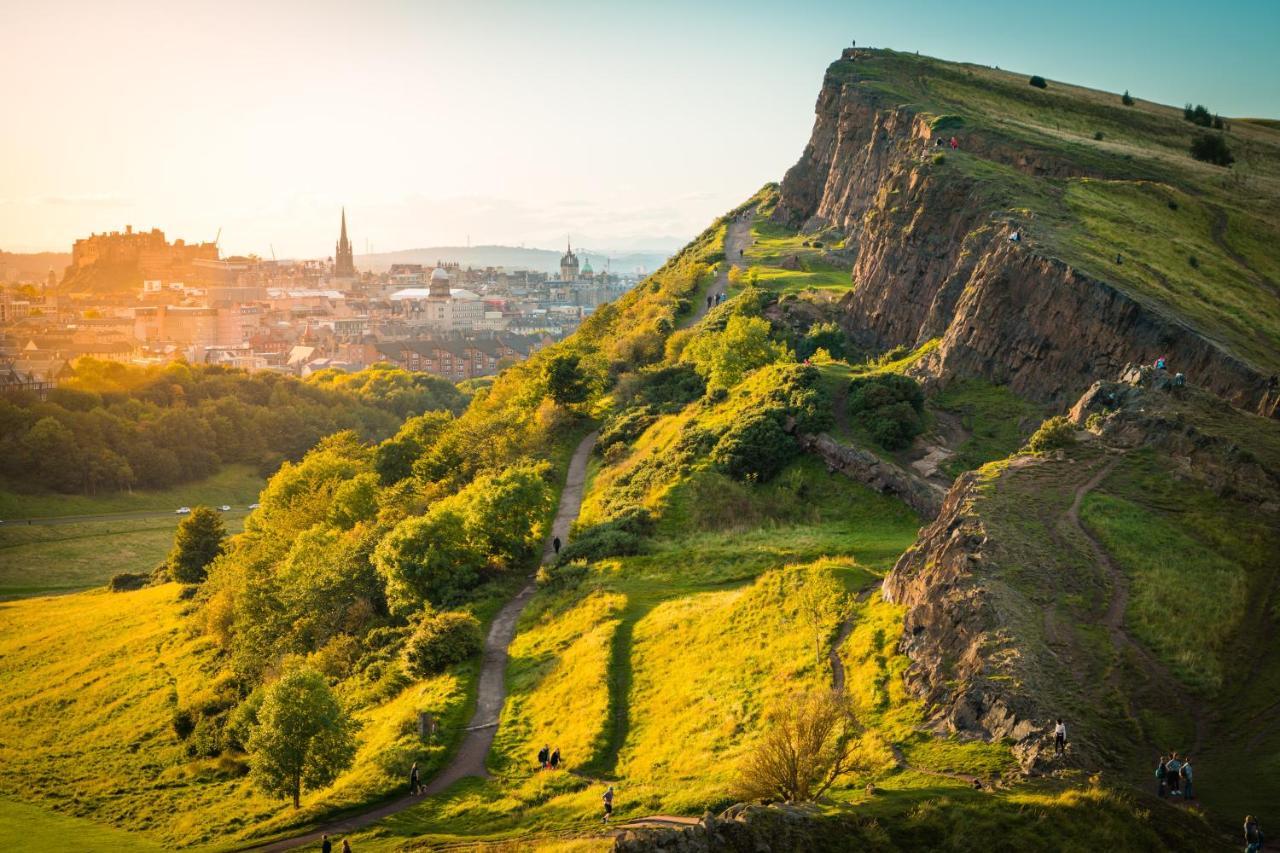 The Holyrood Park Apartment เอดินบะระ ภายนอก รูปภาพ